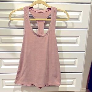 Vuori Lux Performance Tank